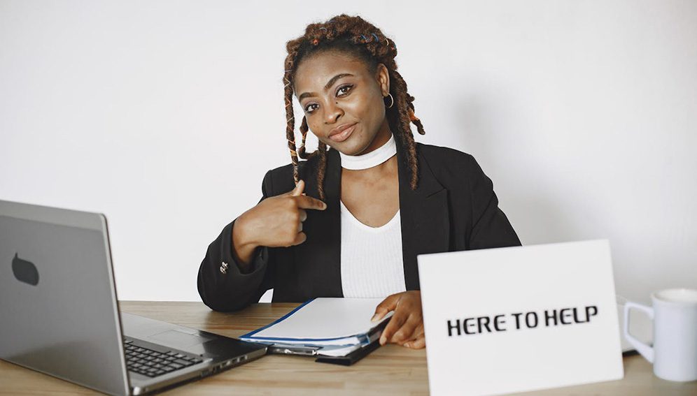 Photo by Gustavo Fring: https://www.pexels.com/photo/woman-sitting-at-the-desk-5934205/