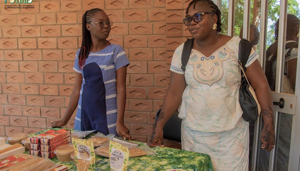 Exposition de produits de recherche lors de l’atelier